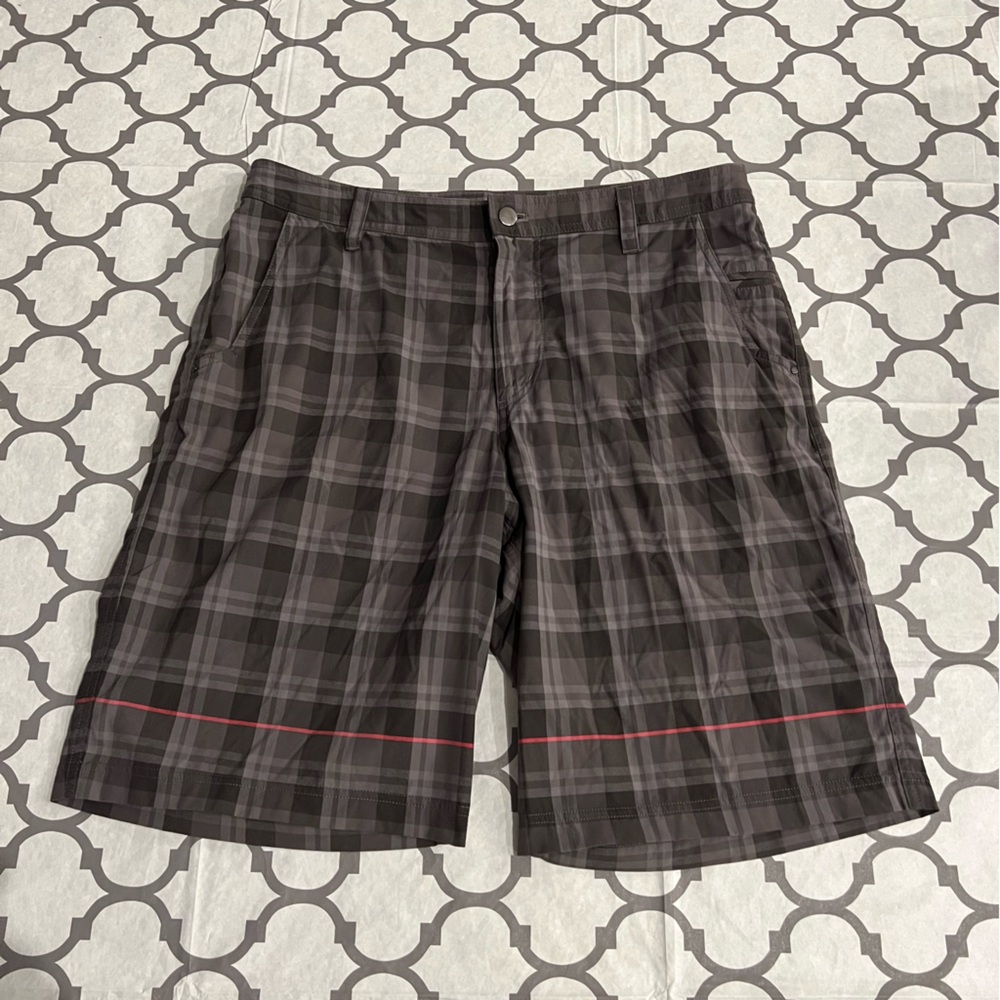 Lululemon Kahuna Performance Stretch Golf Casual Comfort Shorts Plaid Men’s 36